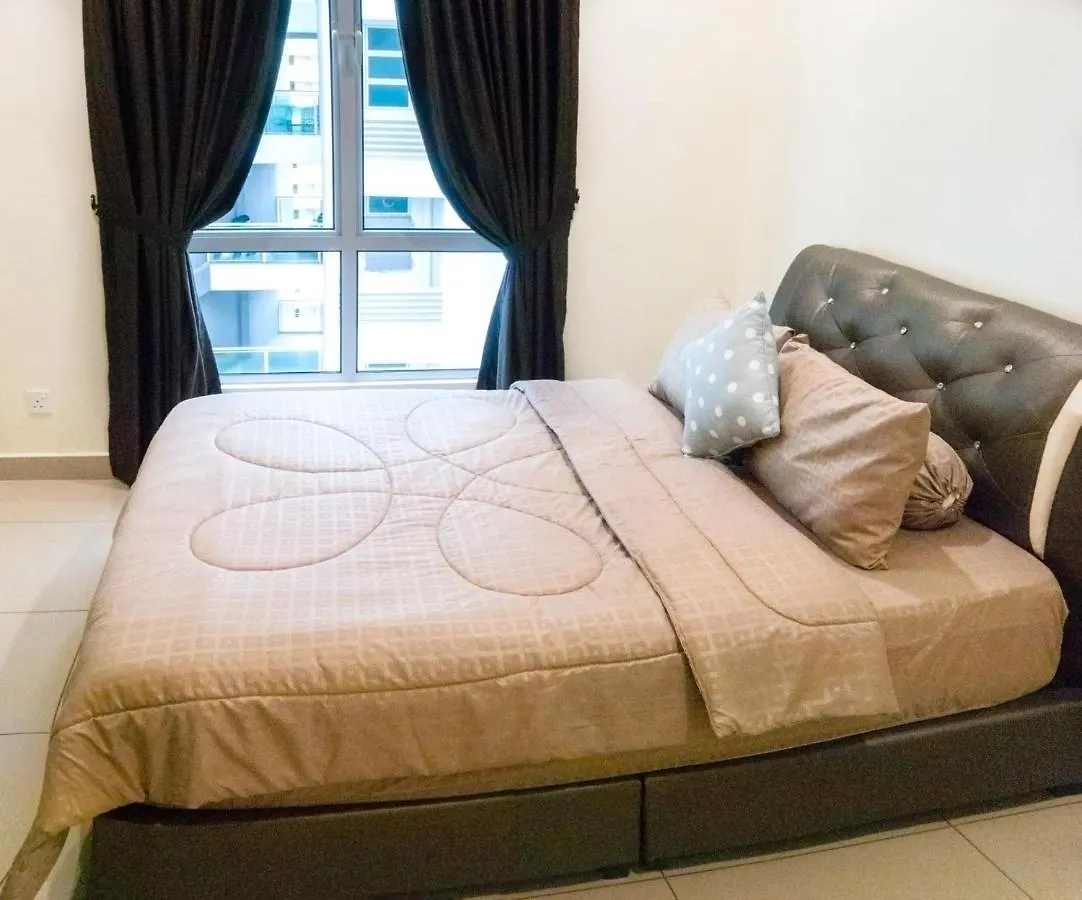 Meridian Sunset Suite By D Imperio Homestay Kampung Sungai Nibung Besar
